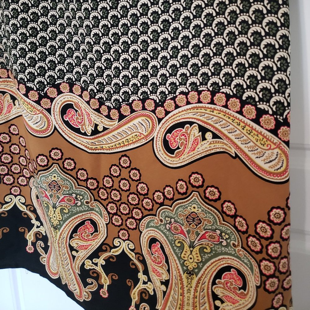 3/4 Sleeve Cocktail Dress Paisley detailing